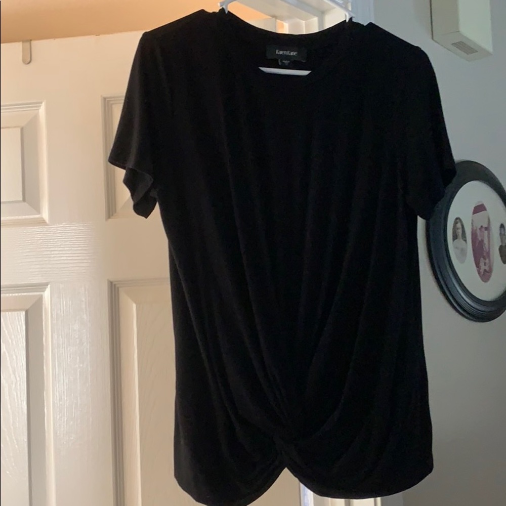 Flattering black twist tshirt